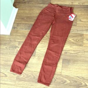 Spanx Jeggings in Brick; Size Small Medium